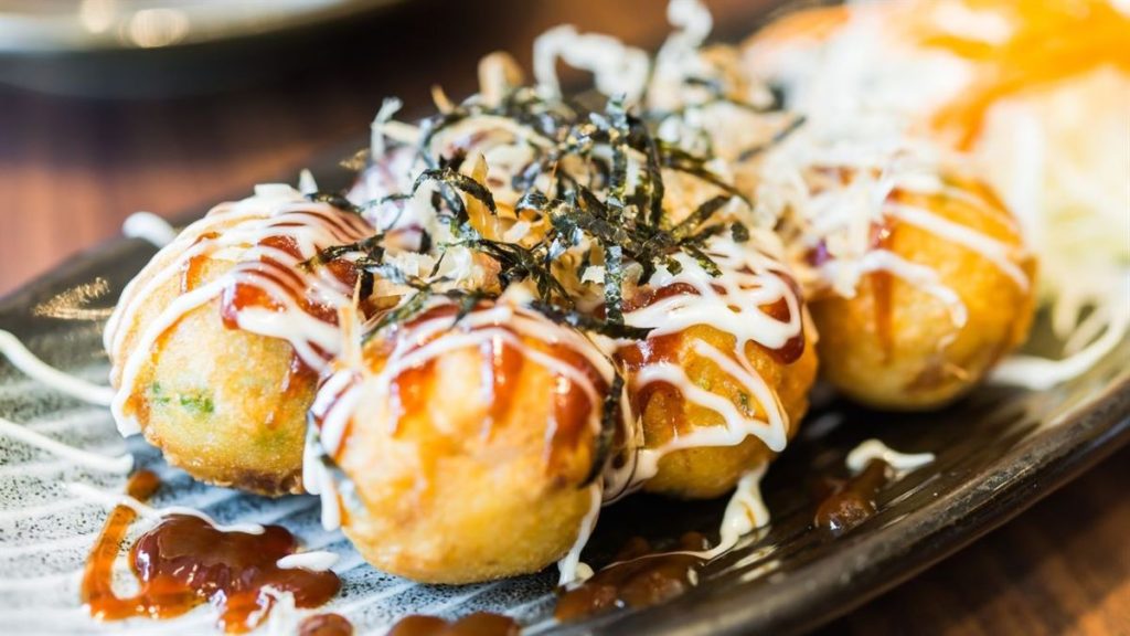Takoyaki là món ăn Nhật Bản được nhiều người yêu thích