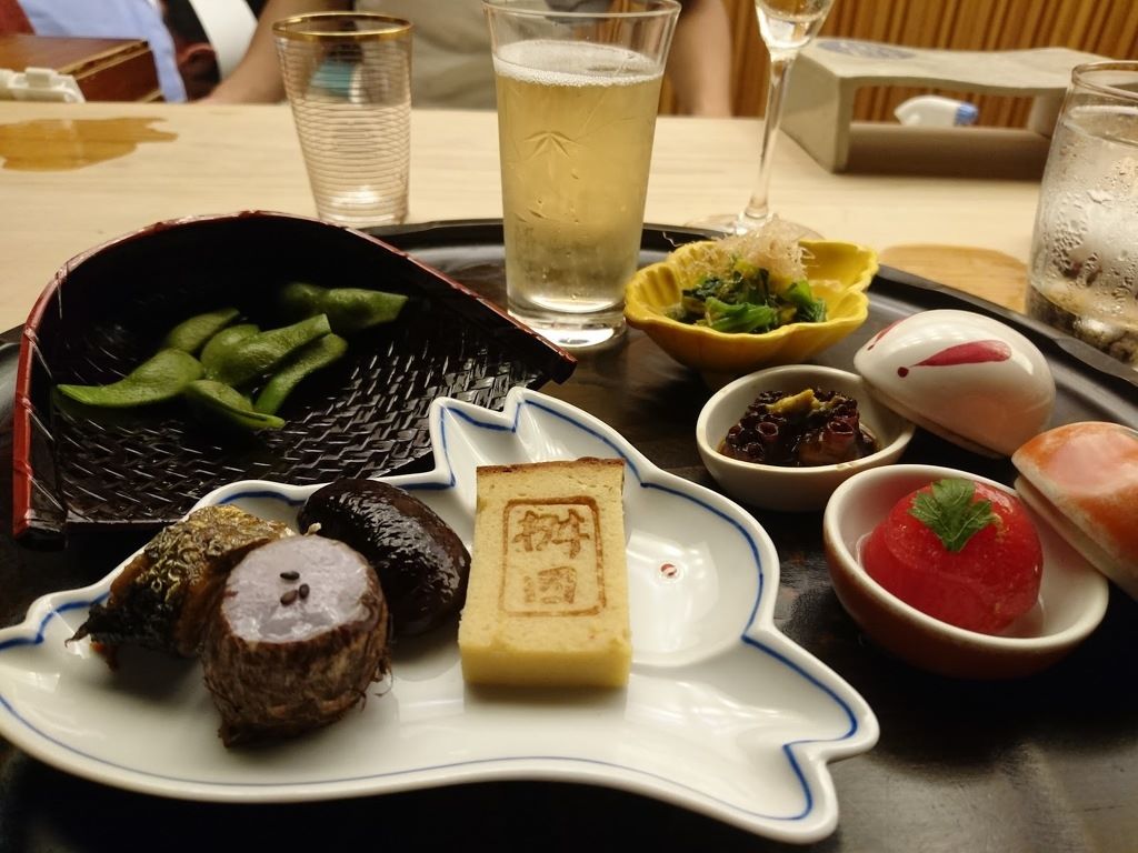 Bữa ăn tại nhà hàng Masuda