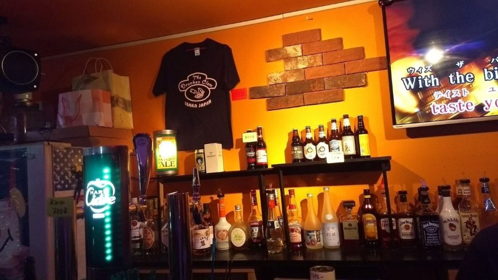 The Drunken Clam là quán karaoke Osaka có đồ uống đa dạng
