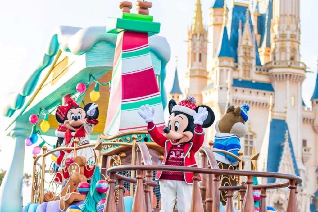 Tokyo Disneyland mang đến một thế giới độc đáo với các nhân vật Disney